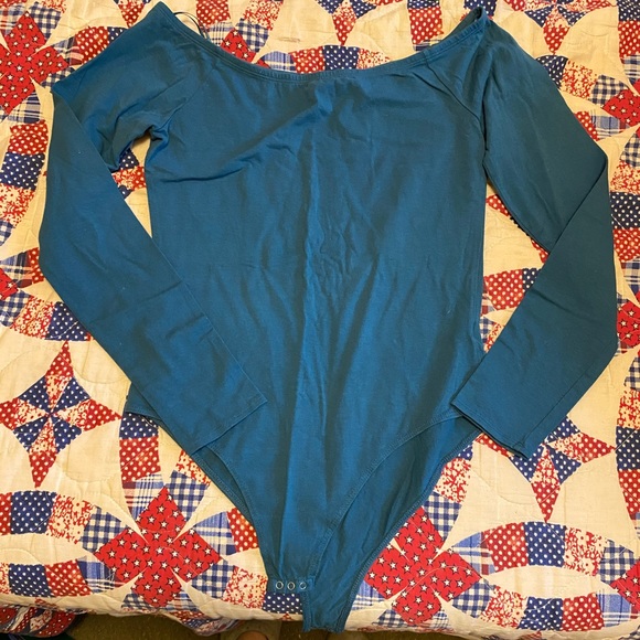 Top - Picture 1 of 1